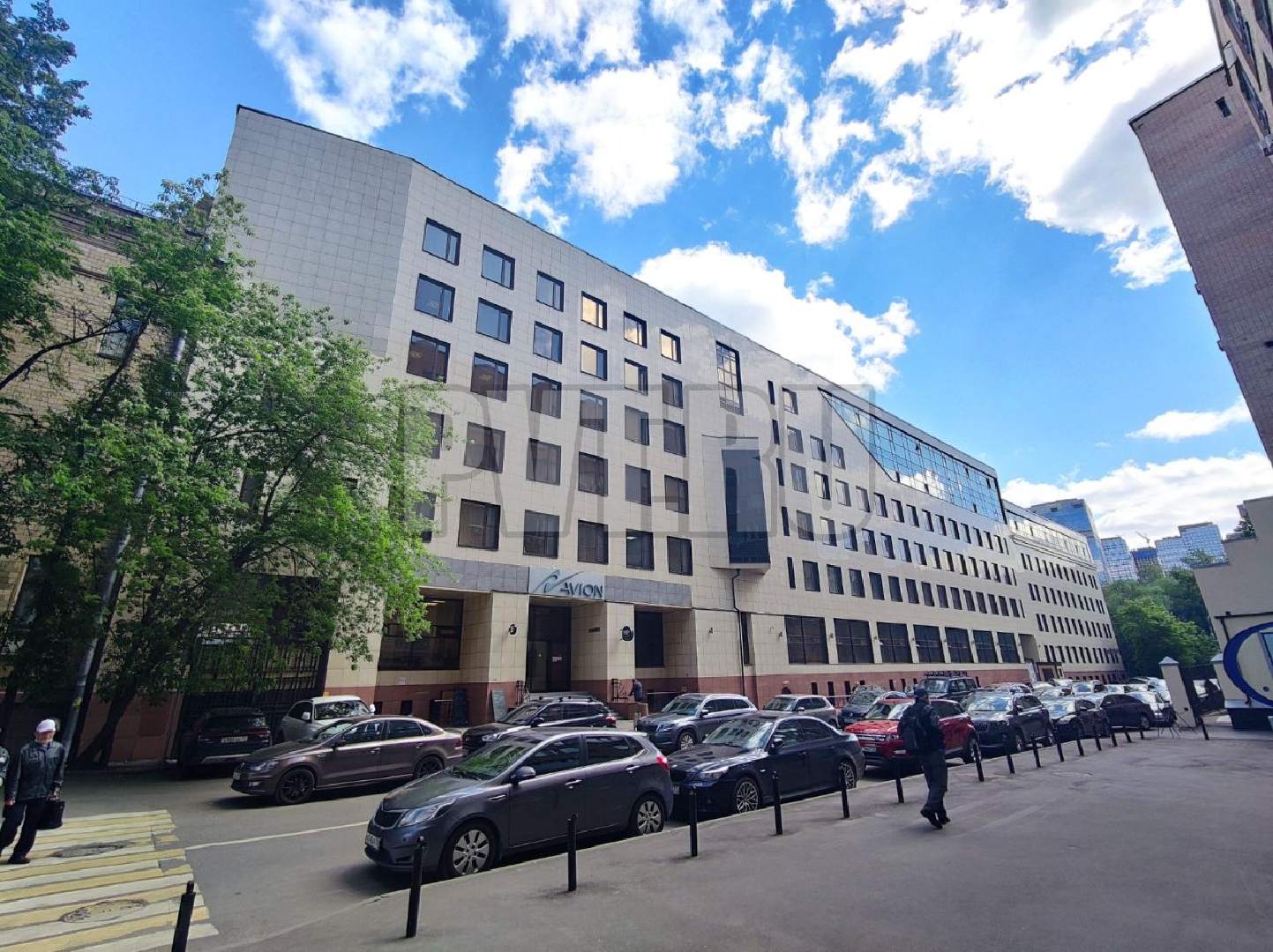 1123375412-6.jpg
